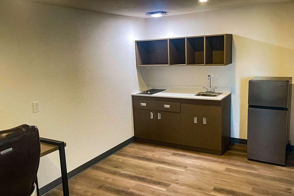 Comfort Inn & Suites Madison East - Monona Rum bild