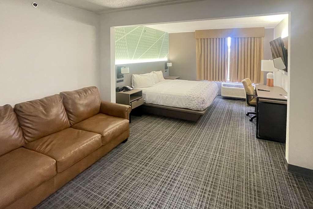 Comfort Inn & Suites Madison East - Monona Rum bild