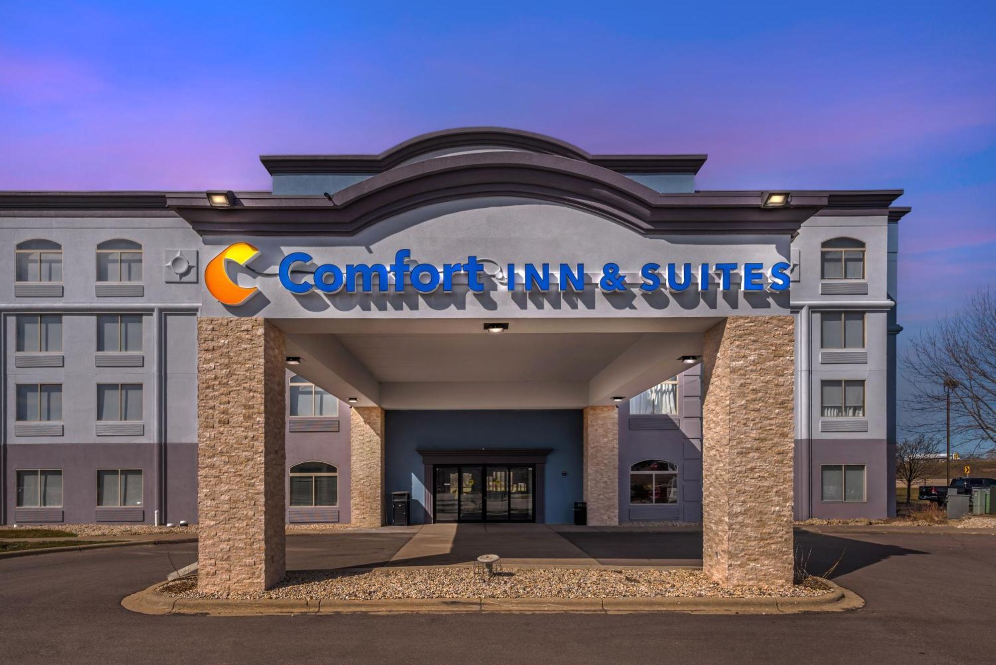 Comfort Inn & Suites Madison East - Monona Exteriör bild