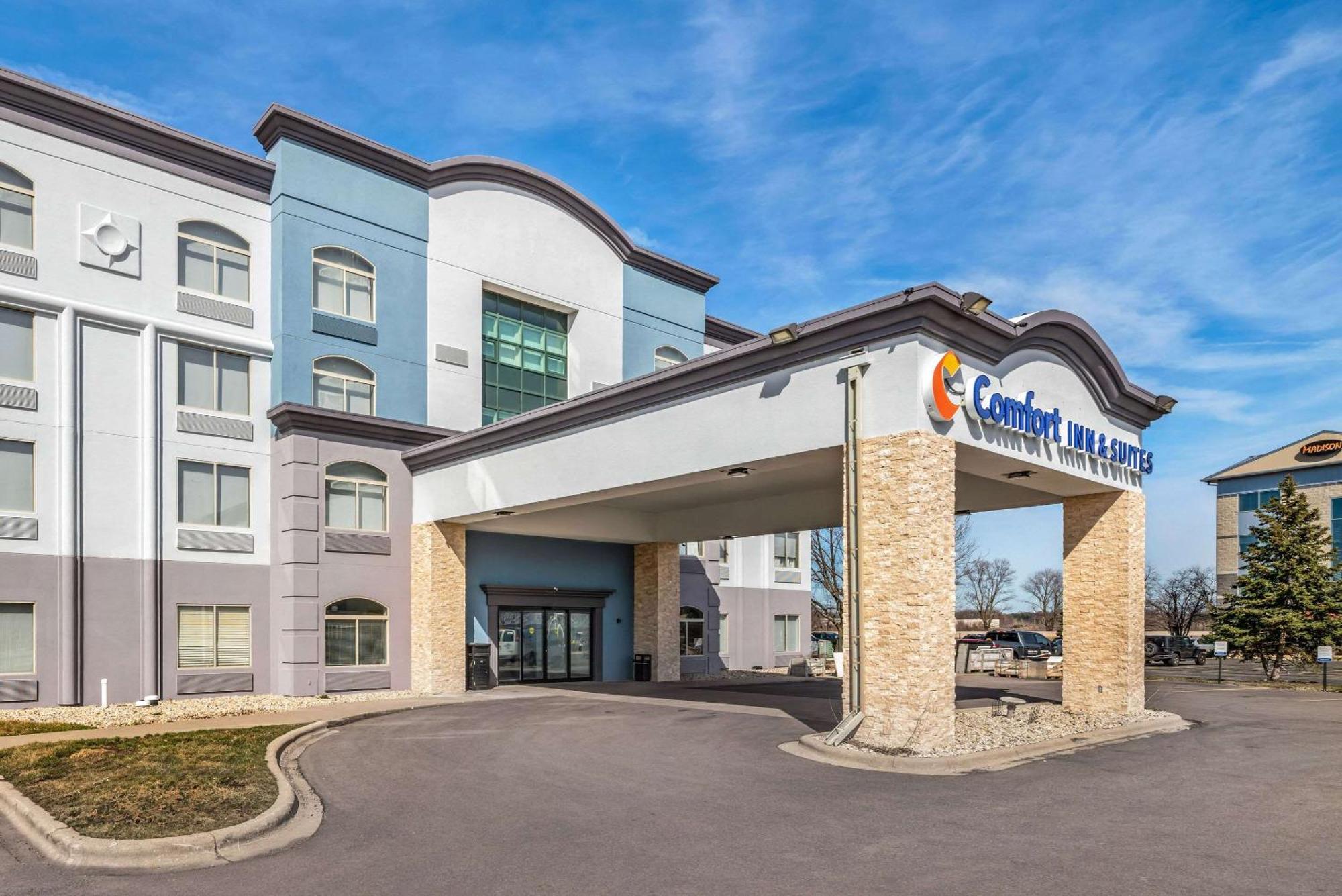 Comfort Inn & Suites Madison East - Monona Exteriör bild